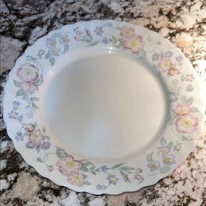 Arcopal Floral Patterned Dinner Plate